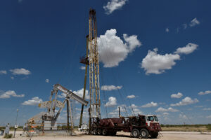 Drilling Rig Jobs in Alberta. Remote camp accommodations provided. Roughnecks Floorhands Derrickhands Drillers