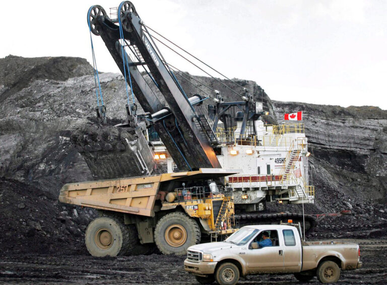 Suncor Fort Hills Oil Sands Mining - Heavy Equipment Operators (Dozer, Excavator, Haul Truck) and Labourers - 14/7 Rotation with Flights and Camp